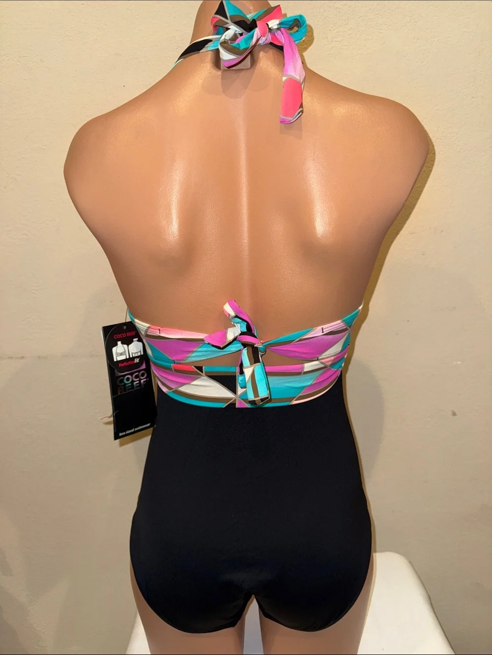 NWT Coco Reef one piece swimsuit size 32/34C underwire - Picture 4 of 4